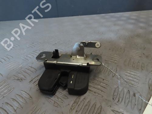 Used Tailgate lock VW POLO IV (9N_, 9A_) 1.2 12V (64 hp) 23116022