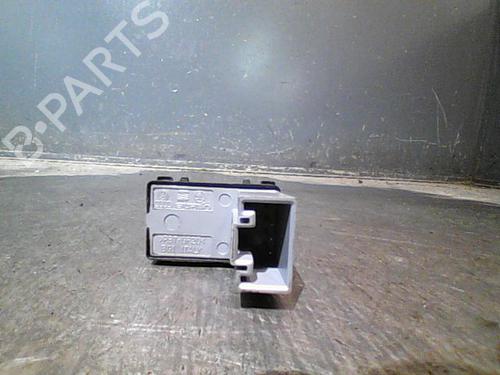 switch-vw-polo-v-6r1-6c1-12-6r1959565greh-2009-2010-2011-2012-2013-2014-2015-2016-2017-2018-2019-2020-2021-2022-10764247 main image