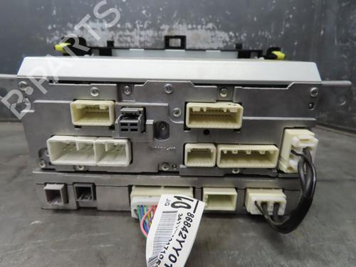 Radio TOYOTA YARIS (_P13_) 1.4 D (NLP130_, NLP130) | BP17134243E6 