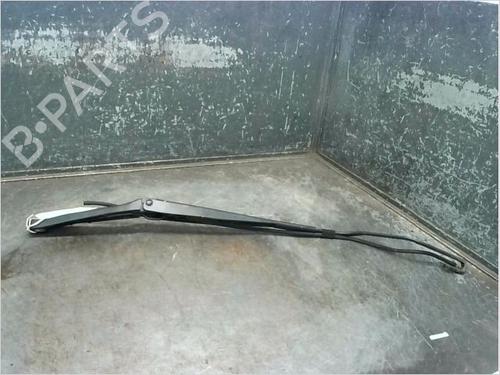 Used Front windshield wiper arm RENAULT AVANTIME (DE0_) 2.2 dCi (DE01) (150 hp) 14873900