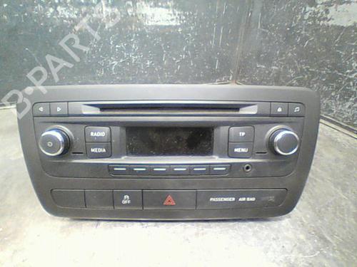 Used Radio Radio 10762789 10762789