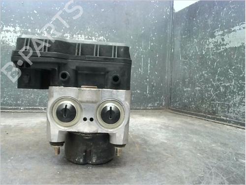 Used ABS pump TOYOTA RAV 4 II (_A2_) 2.0 D 4WD (CLA20_, CLA21_, CLA20R, CLA21R) (116 hp) 11566228