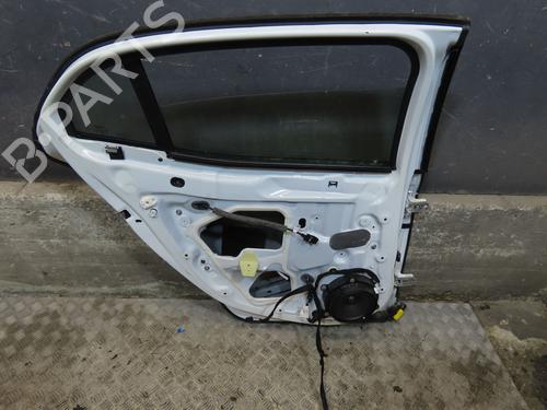 left-rear-door-renault-megane-iv-hatchback-b9amn_-2015-40110406 main image