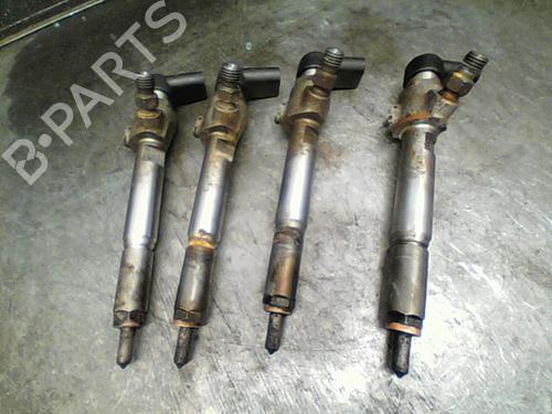 Used Injector RENAULT MEGANE II (BM0/1_, CM0/1_) 1.5 dCi (BM1E, CM1E) (106 hp) 14870597