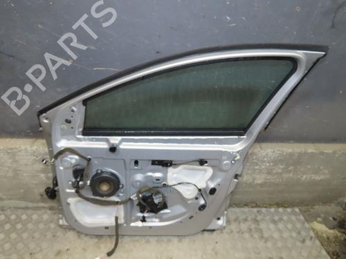 Used Right front door Right front door RENAULT MEGANE III Hatchback (BZ0/1_, B3_) 1.5 dCi (BZ09, BZ0D, BZ1W, BZ29, BZ14) (110 hp) 40437763 40437763