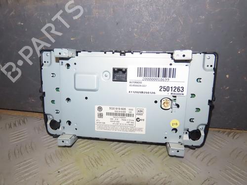 Used Radio Radio VW GOLF VII (5G1, BQ1, BE1, BE2) 1.6 TDI (110 hp) 33948299 33948299