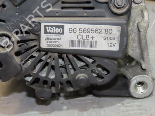 Used Alternator Alternator CITROËN C4 I (LC_) 1.4 16V (88 hp) 33770300 33770300