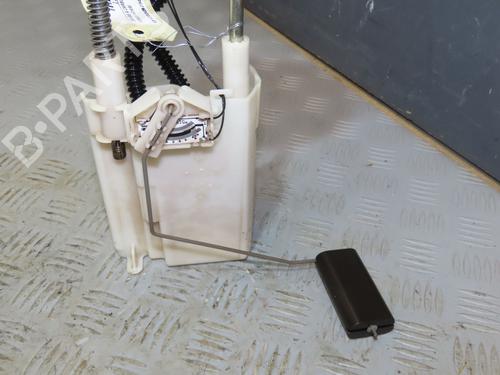 Used Fuel pump NISSAN NAVARA NP300 (D40) 2.5 dCi 4WD (144 hp) 30522152