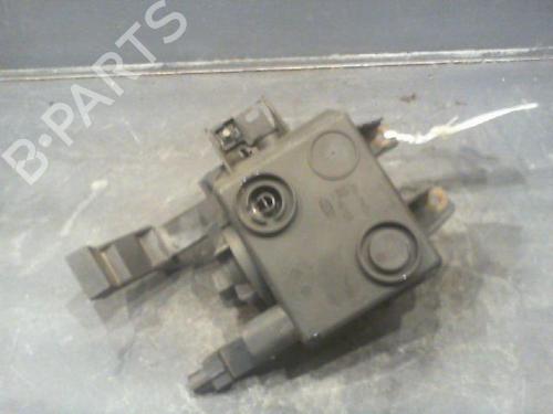 Used Right front fog light Right front fog light OPEL ZAFIRA / ZAFIRA FAMILY B (A05) 1.9 CDTI (M75) (120 hp) 11213504 11213504