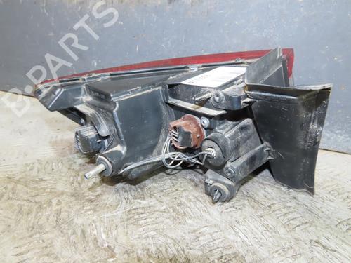 right-taillight-renault-megane-iv-hatchback-b9amn_-2015-37083234 main image
