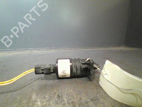 Used Washer pump PEUGEOT 407 (6D_) 1.6 HDi 110 (6D9HZC, 6D9HYC) (109 hp) 14873928