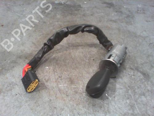 Clé de contact DACIA LOGAN MCV (KS_) 1.5 dCi (KS0K) (68 hp) 23112653