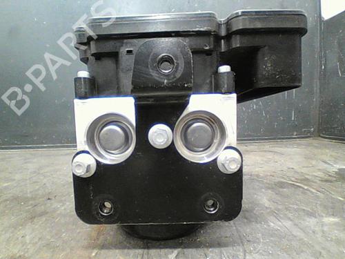 Used ABS pump FORD FIESTA VI (CB1, CCN) 1.4 TDCi (70 hp) 11738499