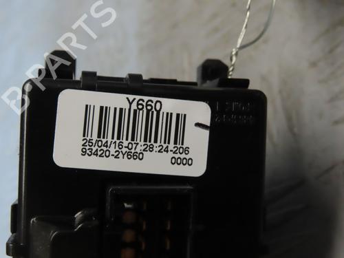 Used Steering column stalk HYUNDAI ix20 (JC) 1.6 CRDI (116 hp) 23113874