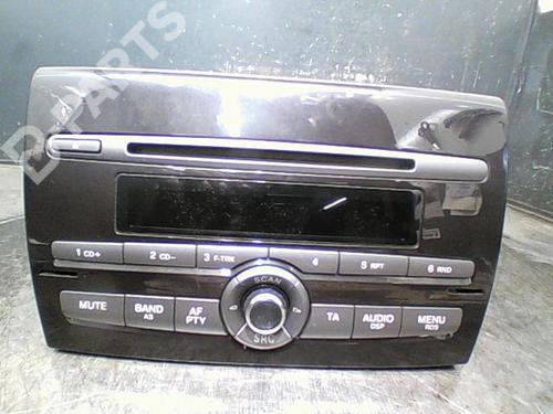 Used Radio FIAT BRAVO II (198_) 1.9 D Multijet (198AXB1A) (120 hp) 10762764
