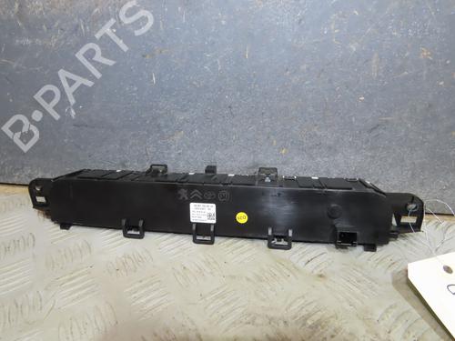 climate-control-peugeot-expert-bus-v_-2016-38077657 main image