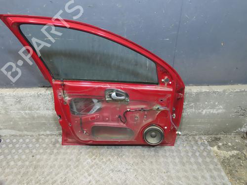 Used Left front door OPEL CORSA C (X01) 1.2 Twinport (F08, F68) (80 hp) 31843226