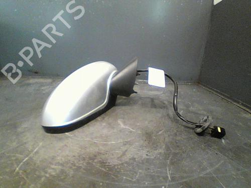 Used Right mirror Right mirror 11212461 11212461