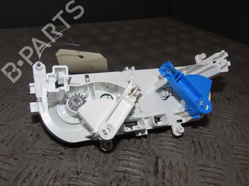 climate-control-renault-clio-iv-bh_-2012-2013-2014-2015-2016-2017-2018-2019-2020-2021-27487910 main image