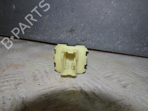 Used Left front window switch Left front window switch RENAULT TRAFIC III Van (FG_) 1.6 dCi 120 (FGMK) (121 hp) 34572784 34572784