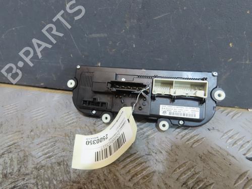 Used Climate control VW GOLF VI (5K1) 1.4 (80 hp) 30117041