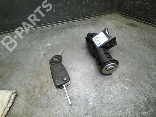 Used Ignition barrel FIAT BRAVO II (198_) 1.4 (198AXA1B) (90 hp) 11210586