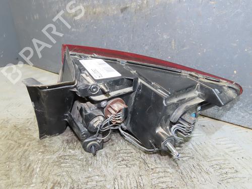 left-taillight-renault-megane-iv-hatchback-b9amn_-2015-37083237 main image