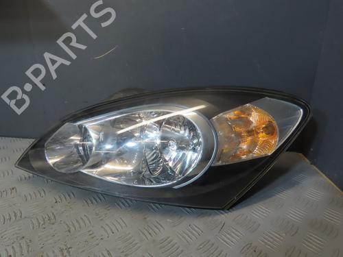 Używane Lampa przednia lewa KIA CEE'D Hatchback (ED) [2006-2012]  21211147