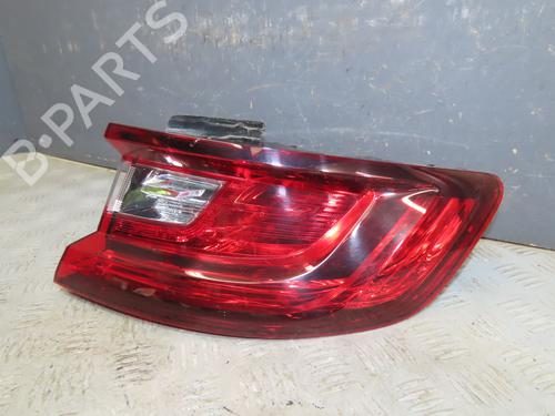 right-taillight-renault-megane-iv-hatchback-b9amn_-2015-32716188 main image