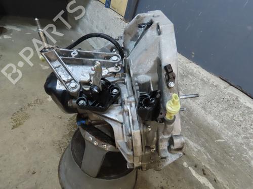 Used Gearbox DACIA SANDERO 1.5 dCi (88 hp) 19784581