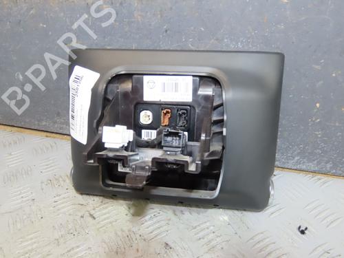 display-monitor-citroen-c4-cactus-2014-36052887 main image
