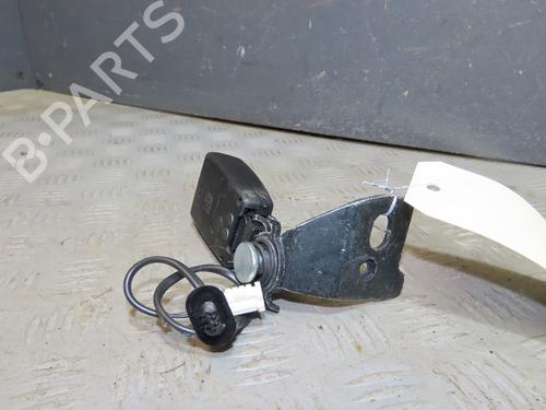 Engache cinturón Engache cinturón PEUGEOT 308 II (LB_, LP_, LW_, LH_, L3_) 1.2 THP 130 (131 hp) 33222652 33222652