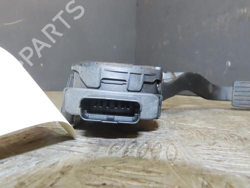 Used Pedal PEUGEOT 2008 I (CU_) 1.2 VTi (82 hp) 27976894