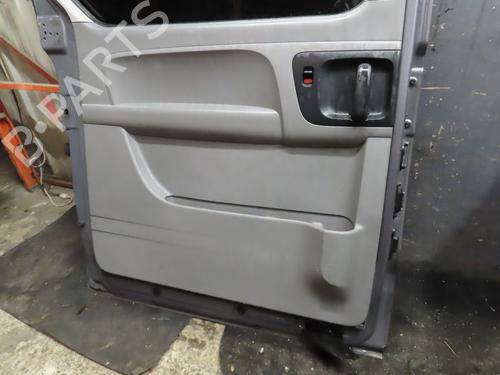 Left slide door HYUNDAI H-1 Cargo (TQ) 2.5 CRDi | BP15722728C74