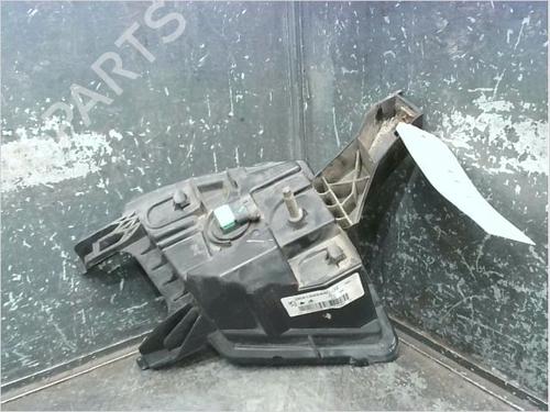 Used Right front fog light PEUGEOT 407 (6D_) 2.2 HDi 170 (6D4HTH) (170 hp) 12538254