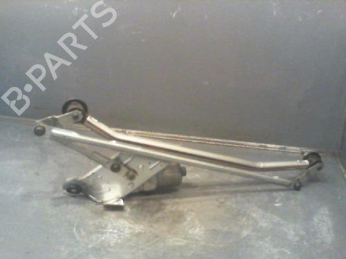 Used Front wiper motor DACIA SANDERO 1.5 dCi (88 hp) 11214545