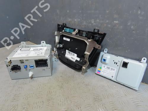 Used Radio OPEL INSIGNIA A Sports Tourer (G09) 2.0 CDTI (35) (160 hp) 32223261