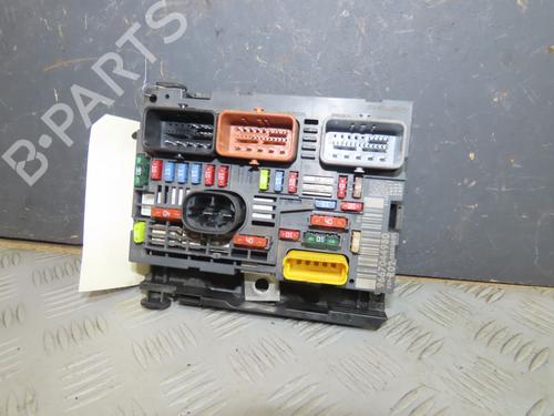 Fuse box CITROËN C4 Picasso I MPV (UD_) 1.6 HDi 110 | BP32432831E1
