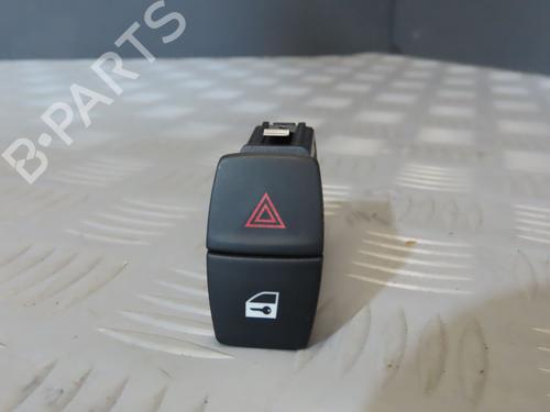 Used Warning switch BMW 1 (F21) M 135 i (326 hp) 18204473