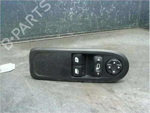 Used Left front window switch CITROËN C3 II (SC_) 1.2 VTi 82 (82 hp) 11031933