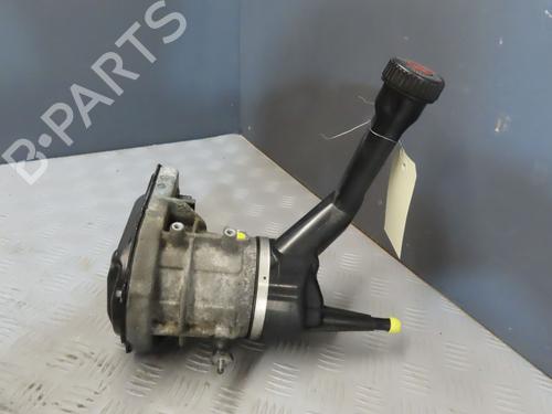 Used Steering pump PEUGEOT 308 I (4A_, 4C_) 1.6 HDi (112 hp) 18326825