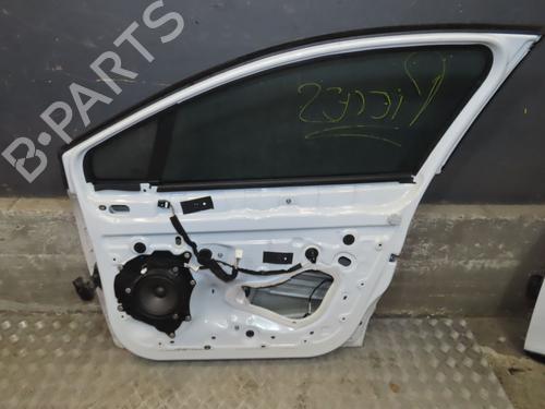 Used Right front door RENAULT CLIO IV (BH_) 0.9 TCe 75 (BHNP) (76 hp) 30652481
