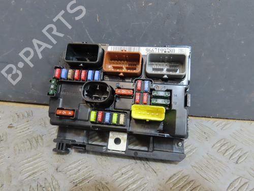Fuse box CITROËN C3 I (FC_, FN_) 1.4 HDi | BP28136396E1 