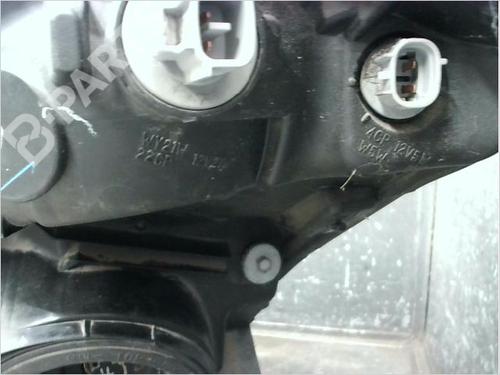 Right headlight TOYOTA PRIUS Liftback (_W2_) 1.5 Hybrid (NHW20_, NHW20R) | BP11628323C29 