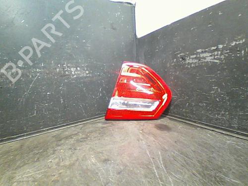 Used Right tailgate light Right tailgate light CITROËN C4 Picasso I MPV (UD_) 1.6 HDi (109 hp) 10768425 10768425