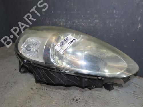 Used Right headlight Right headlight FIAT PUNTO (199_) 1.3 D Multijet (75 hp) 32768765 32768765