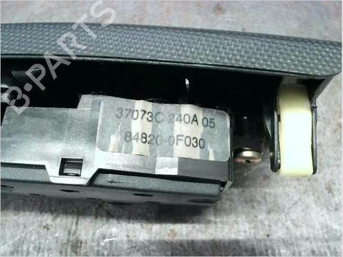 Used Left front window switch TOYOTA COROLLA Verso (ZER_, ZZE12_, R1_) 2.2 D-4D (AUR10_, AUR10R) (136 hp) 11566255