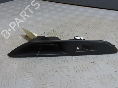 Left rear window switch PEUGEOT 3008 II SUV (MC_, MR_, MJ_, M4_) 1.5 BlueHDi 130 | BP28685225I29