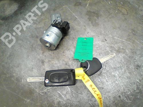 Used Ignition barrel PEUGEOT 308 I (4A_, 4C_) 1.6 HDi (109 hp) 10760223
