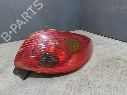 Right taillight PEUGEOT 206 CC (2D) 1.6 16V (2DNFUF, 2DNFUR) | BP26303411C35 